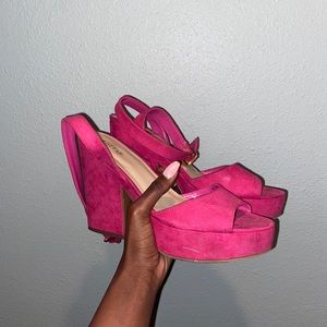 Pink pumps
